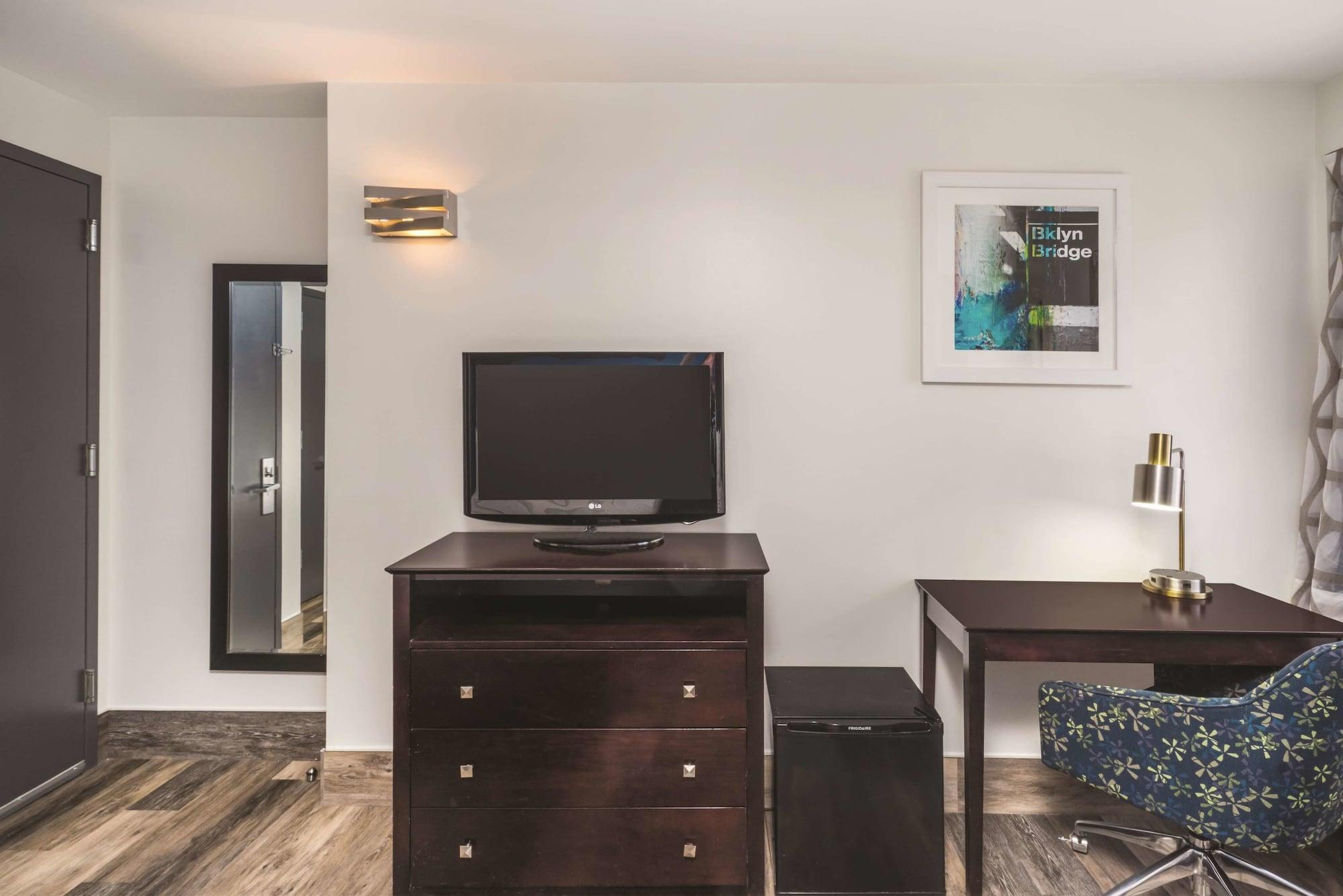 Hotel La Quinta By Wyndham Brooklyn Downtown New York Exterior foto